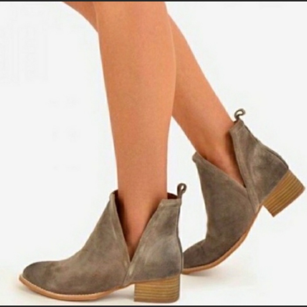 Jeffrey Campbell size 8 1/2 muskrat tan leather ankle booties